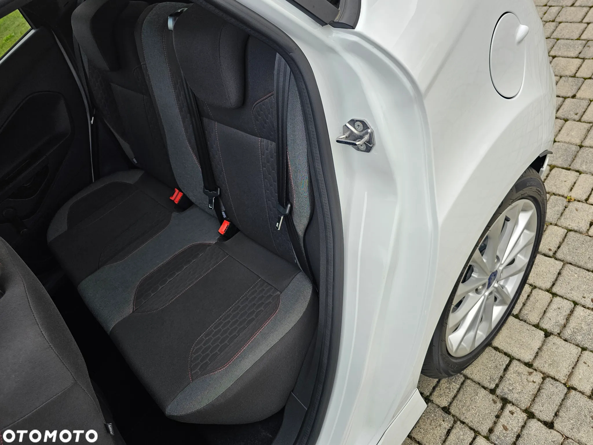 Ford Fiesta 1.0 EcoBoost S&S ST-LINE X - 22