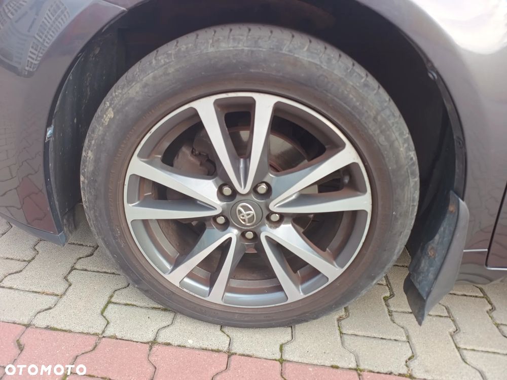 Toyota Avensis 2.0 D-4D Sol - 14