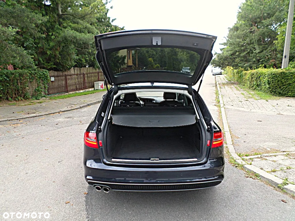 Audi A4 Avant 2.0 TDI DPF clean diesel S line Sportpaket - 23