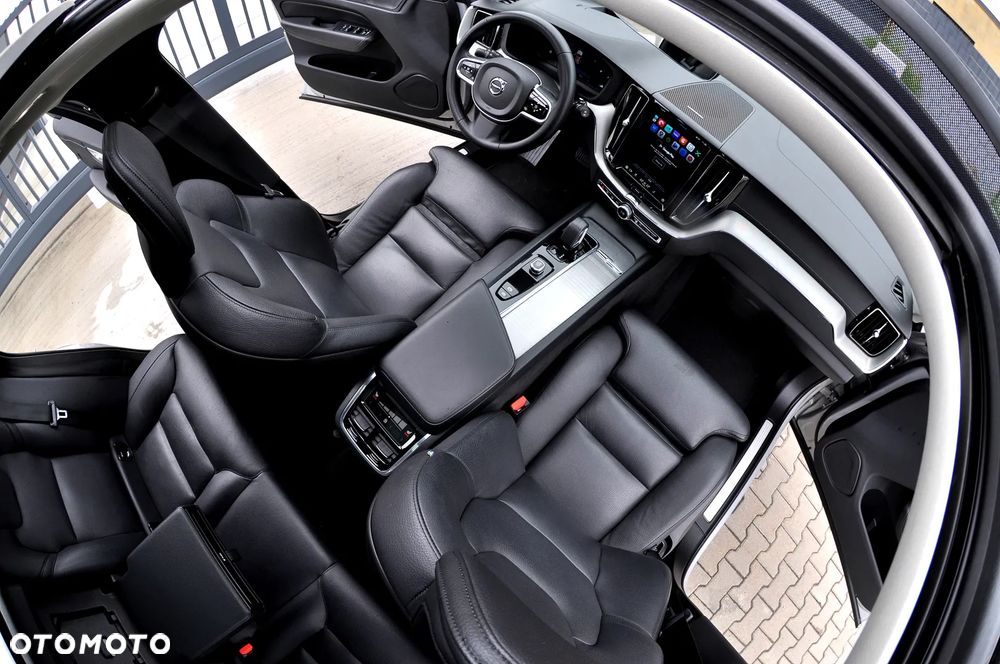 Volvo XC 60 B4 D Geartronic RDesign - 19