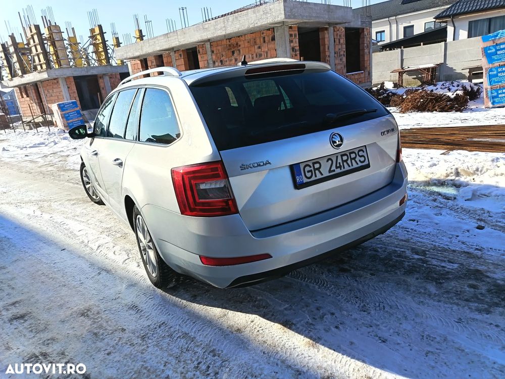 Skoda Octavia 2.0 TDI (Green tec) DSG Ambition - 6