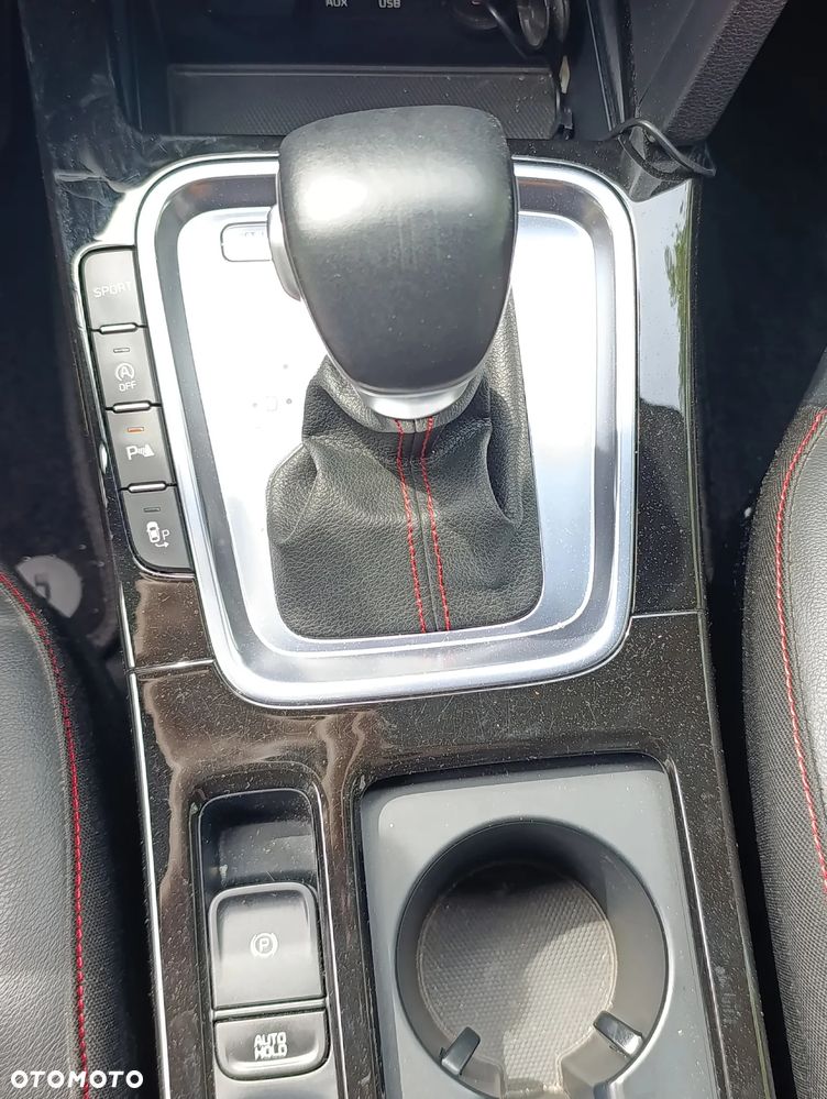 Kia ProCeed 1.6 T-GDI GT DCT - 12
