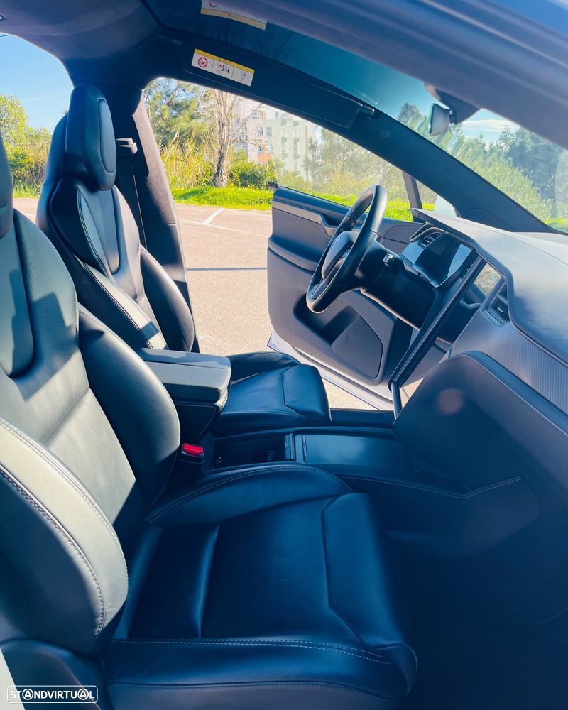 Tesla Model X P100D - 7