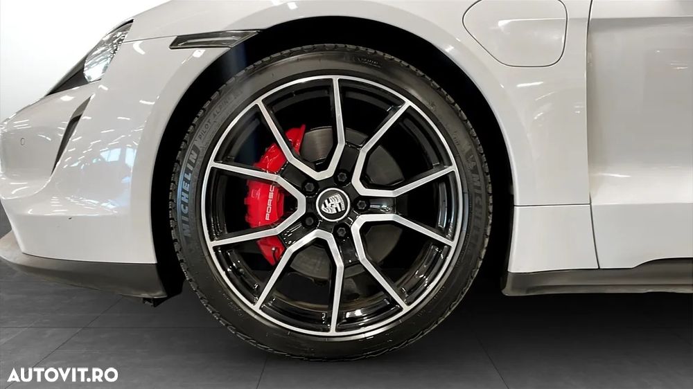 Porsche Taycan 4S Sport - 7