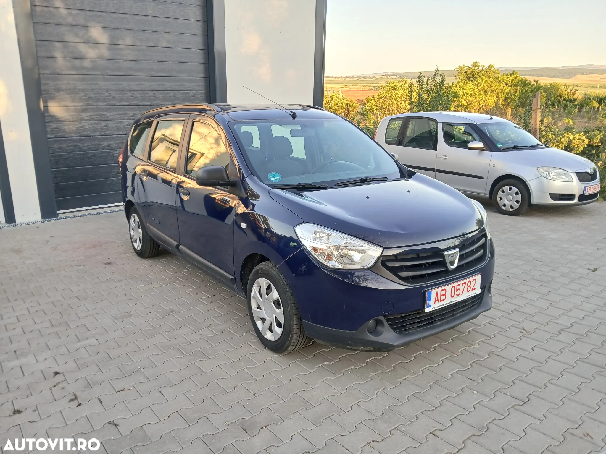 Dacia Lodgy 1.5 dCi 90 CP Ambiance - 11