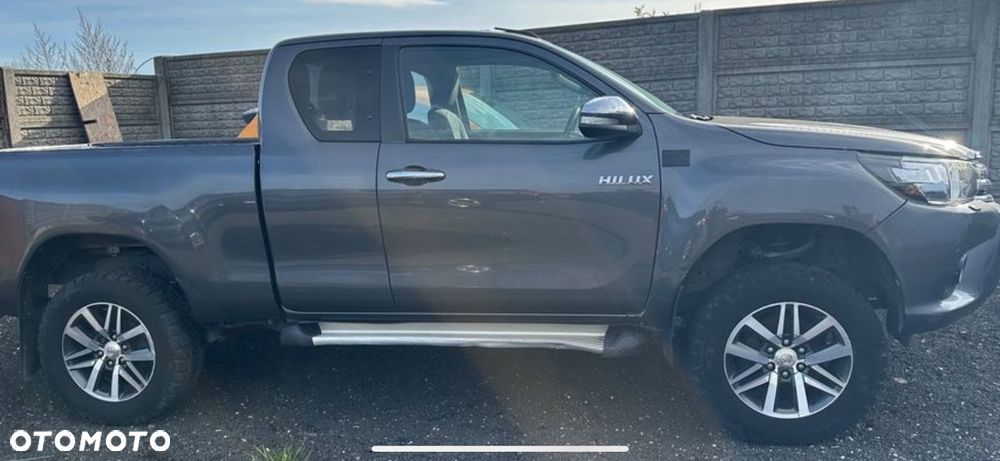 Toyota Hilux 4x4 Double Cab S&S Comfort - 20