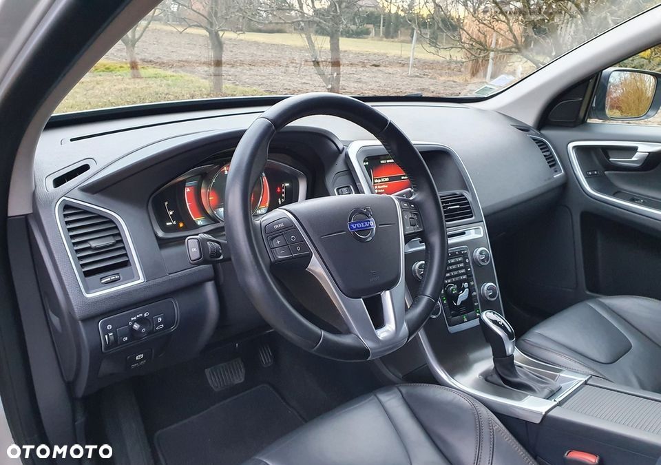 Volvo XC 60 D4 Drive-E Summum - 1