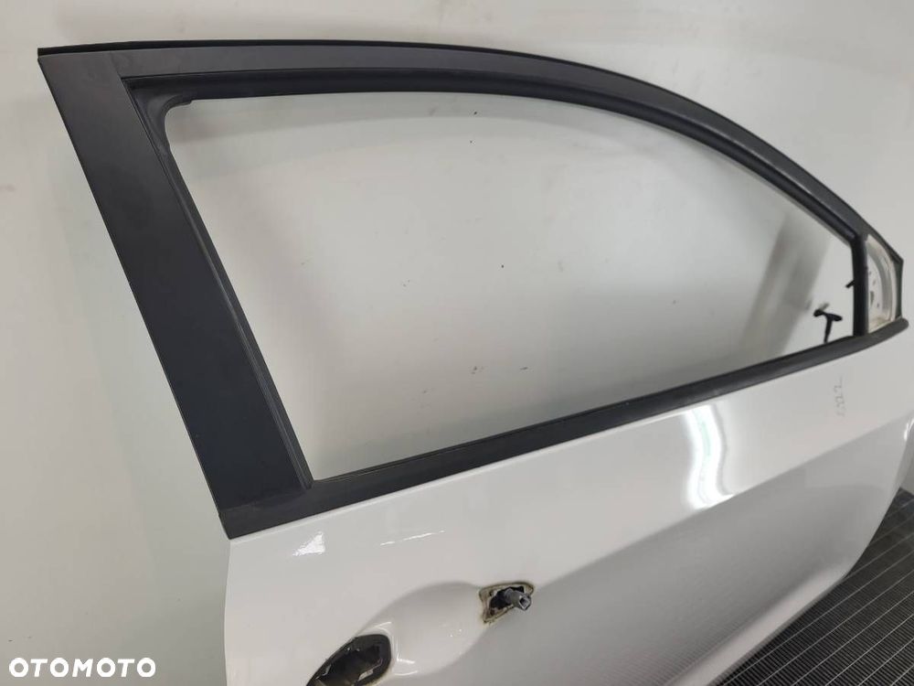 DRZWI PRZÓD PRAWE HYUNDAI I30 II COUPE 3D EUROPA  2013 - 2