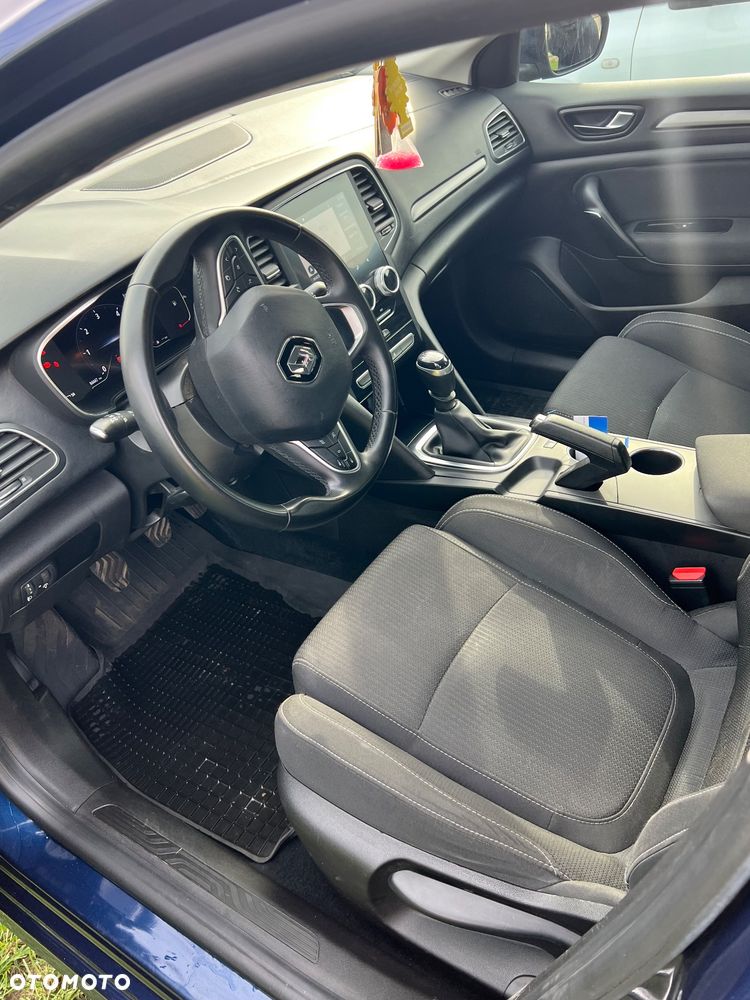 Renault Megane 1.5 Blue dCi Intens - 6