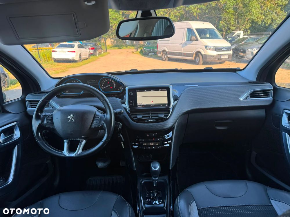 Peugeot 2008 PureTech 110 GPF Stop&Start EAT6 Allure - 16