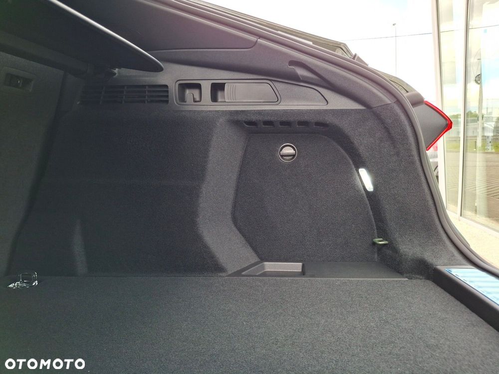 Audi Q5 Sportback - 14