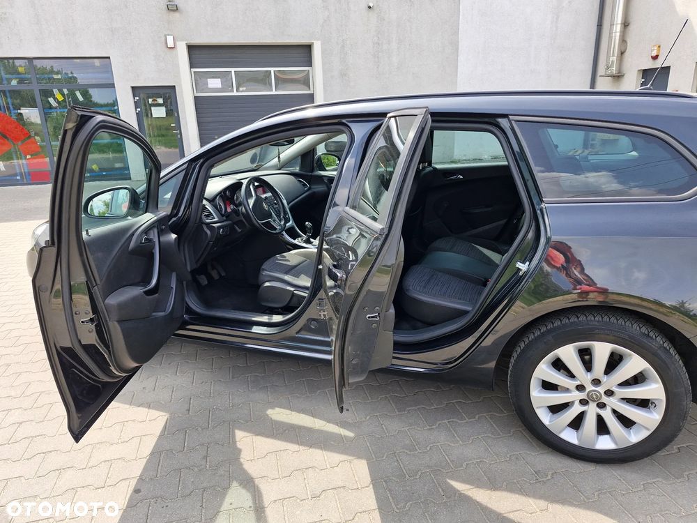 Opel Astra 1.4 T Sport EU6 - 12