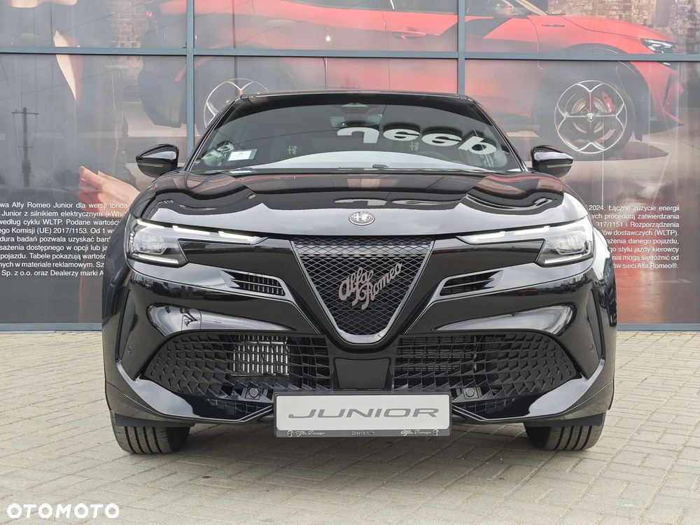 Alfa Romeo Junior 1.2 mHEV Sport Speciale eDCT - 4