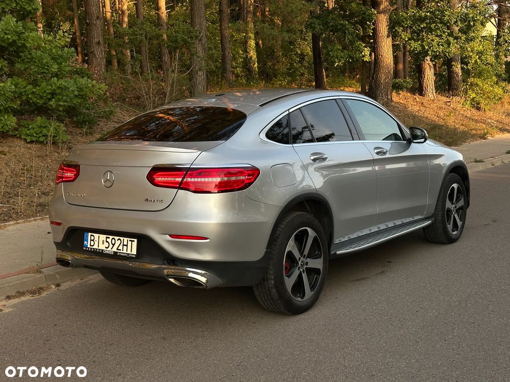 Mercedes-Benz GLC 300 4Matic 9G-TRONIC Exclusive - 5