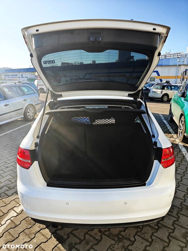 Audi A3 Sportback 2.0 TDI DPF (DSG) S tronic Attraction - 35