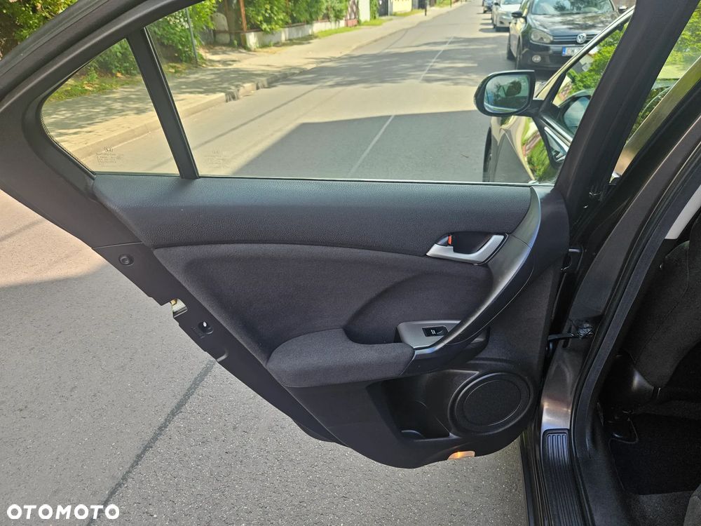 Honda Accord 2.0 Elegance Advantage - 9