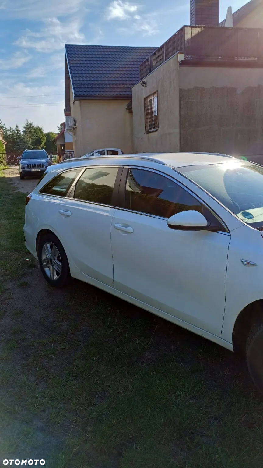 Kia Ceed 1.6 CRDi Eco-Dynamics+ (48V Mild-Hybrid) DCT7 Vision - 5