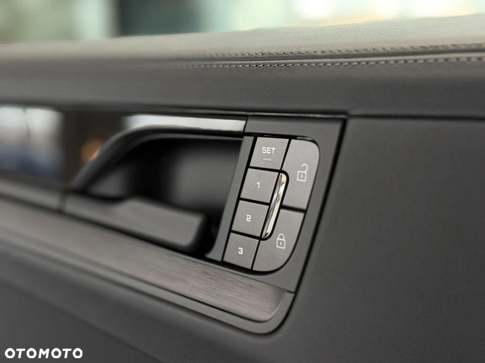 Porsche Cayenne E-Hybrid PHEV Black Edition - 21