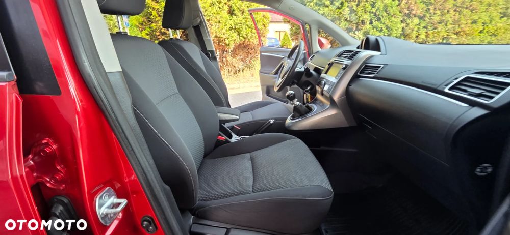 Toyota Verso 2.0 D-4D 5-Sitzer Executive - 37