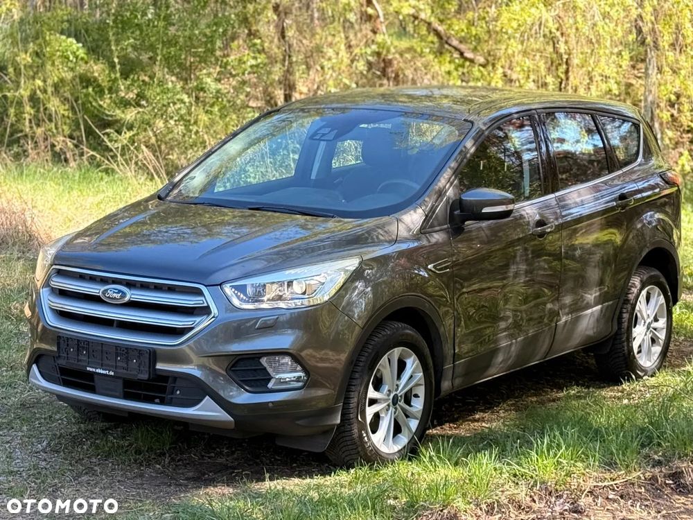 Ford Kuga - 1