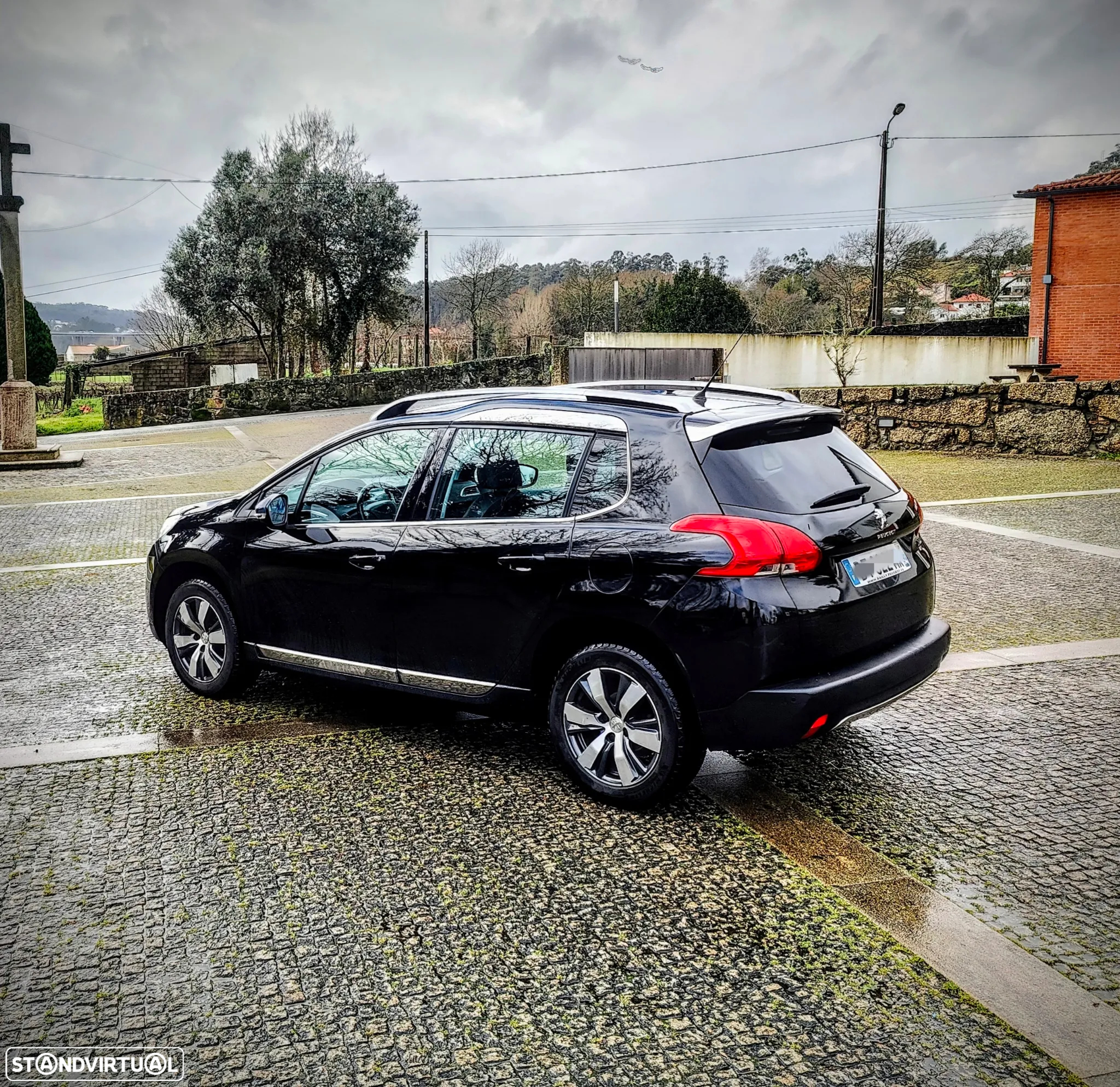 Peugeot 2008 PureTech 110 Stop&Start Signature - 3