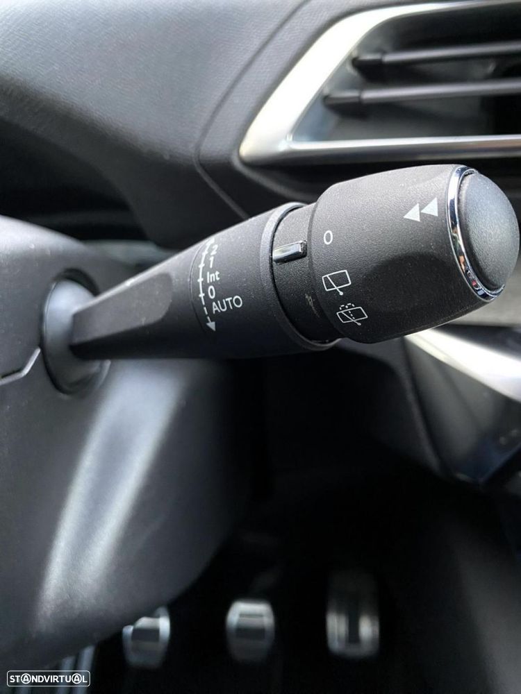 Peugeot 3008 1.5 BlueHDi GT - 12