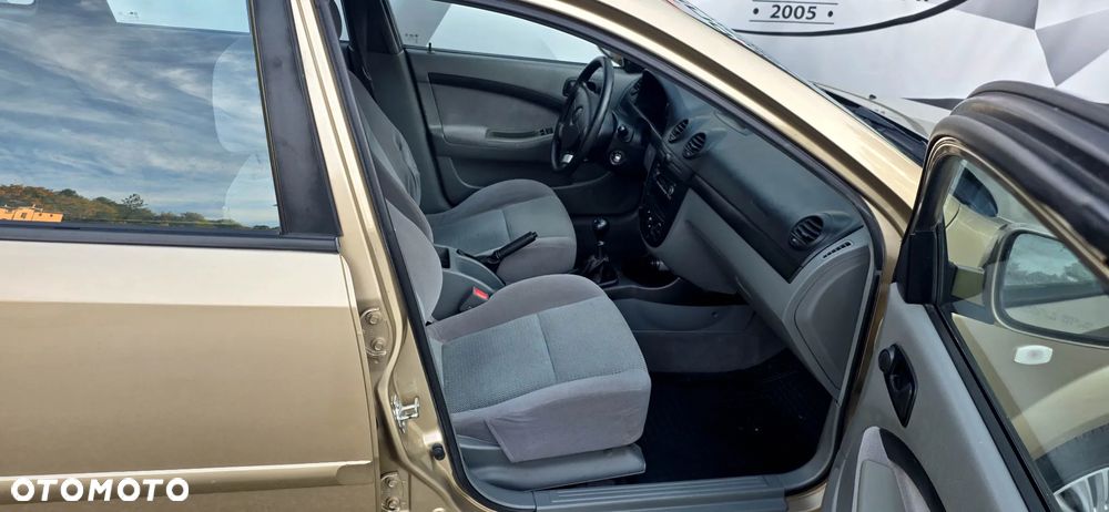 Chevrolet Nubira 1.6 SE - 18