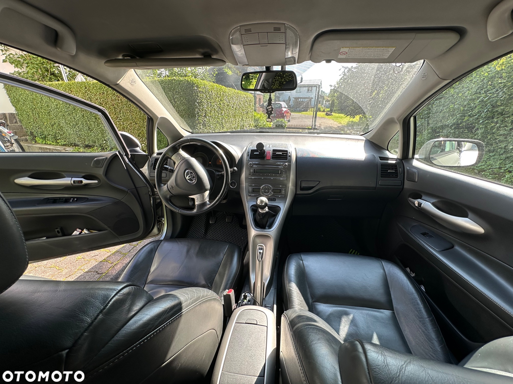 Toyota Auris 2.2 D-4D X + Exclusive - 2
