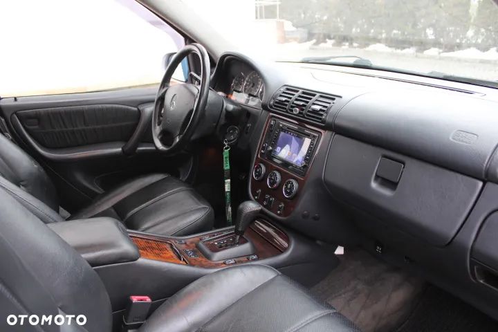 Mercedes-Benz ML 400 CDI Final Edition - 10