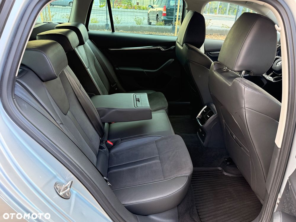 Skoda Octavia 2.0 TDI Ambition DSG - 25