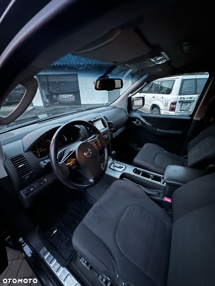 Nissan Pathfinder - 6