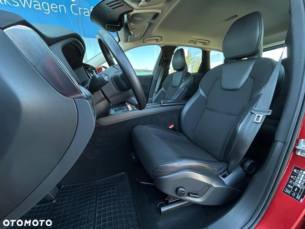Volvo XC 60 B4 B Momentum - 7