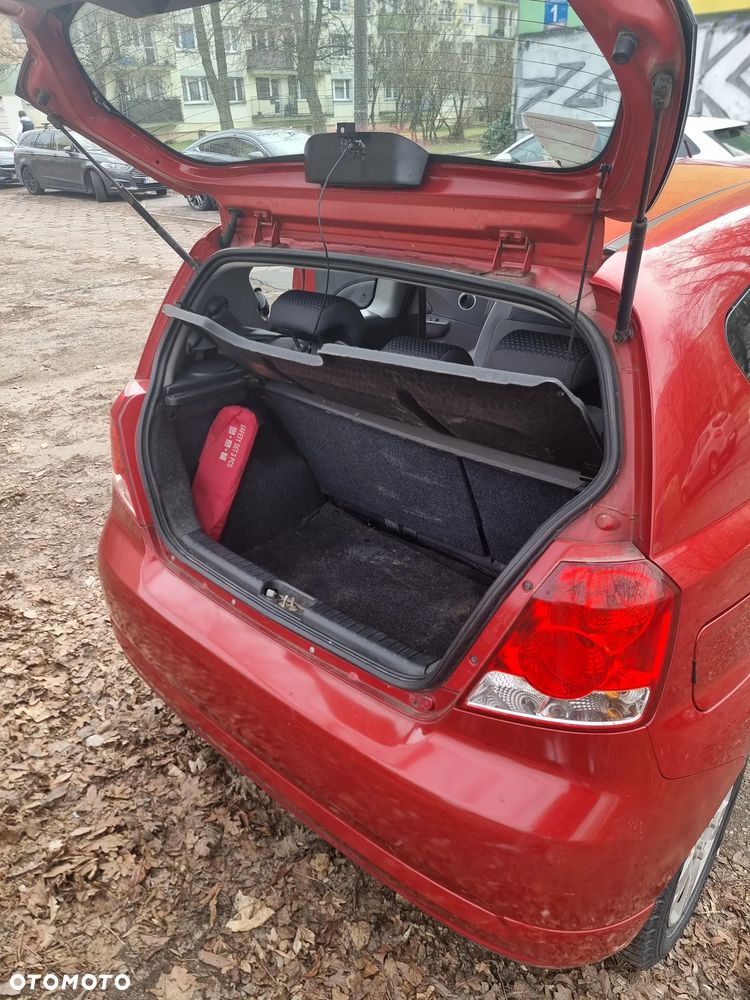 Chevrolet Aveo - 17