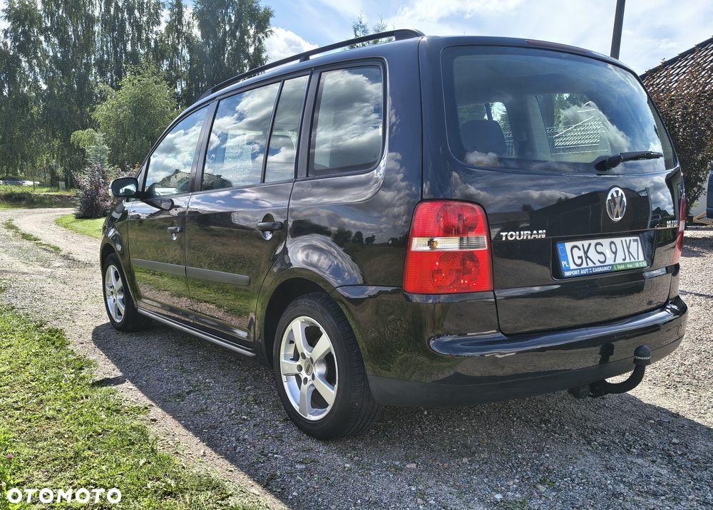Volkswagen Touran - 2
