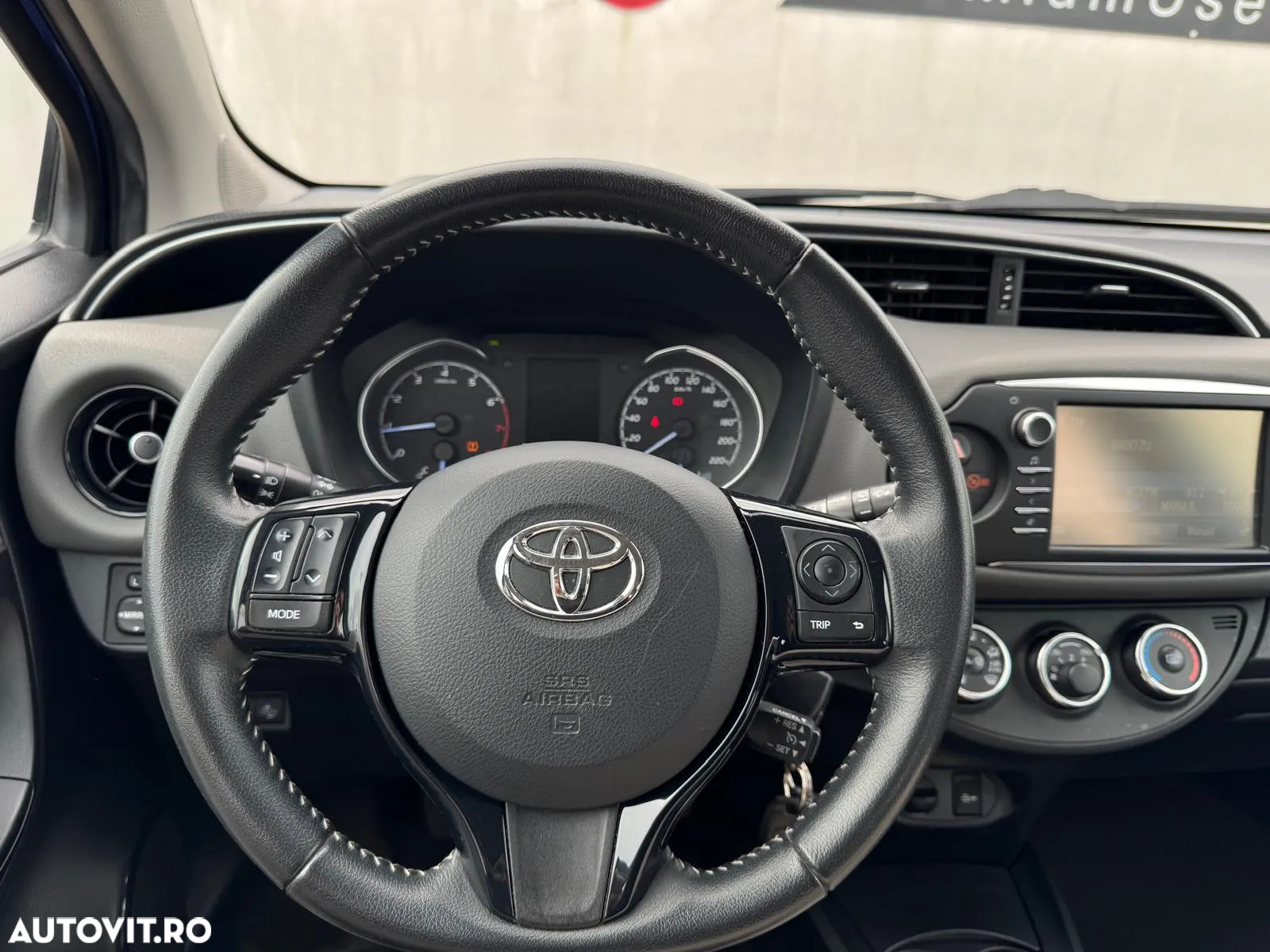 Toyota Yaris 1.0 L Eco - 25