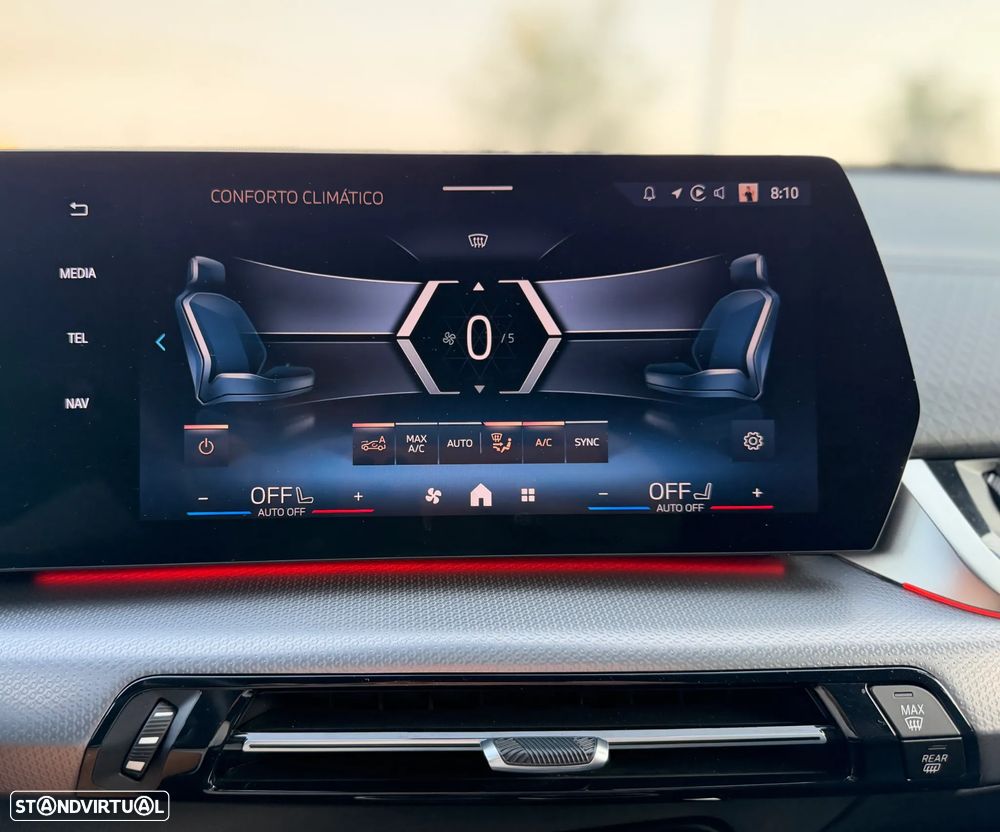 BMW iX2 eDrive20 Pack Desportivo M - 18