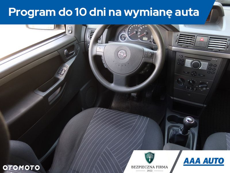 Opel Meriva - 8