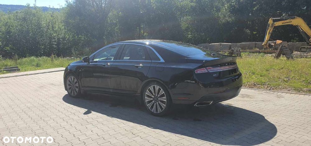 Lincoln MKZ - 8