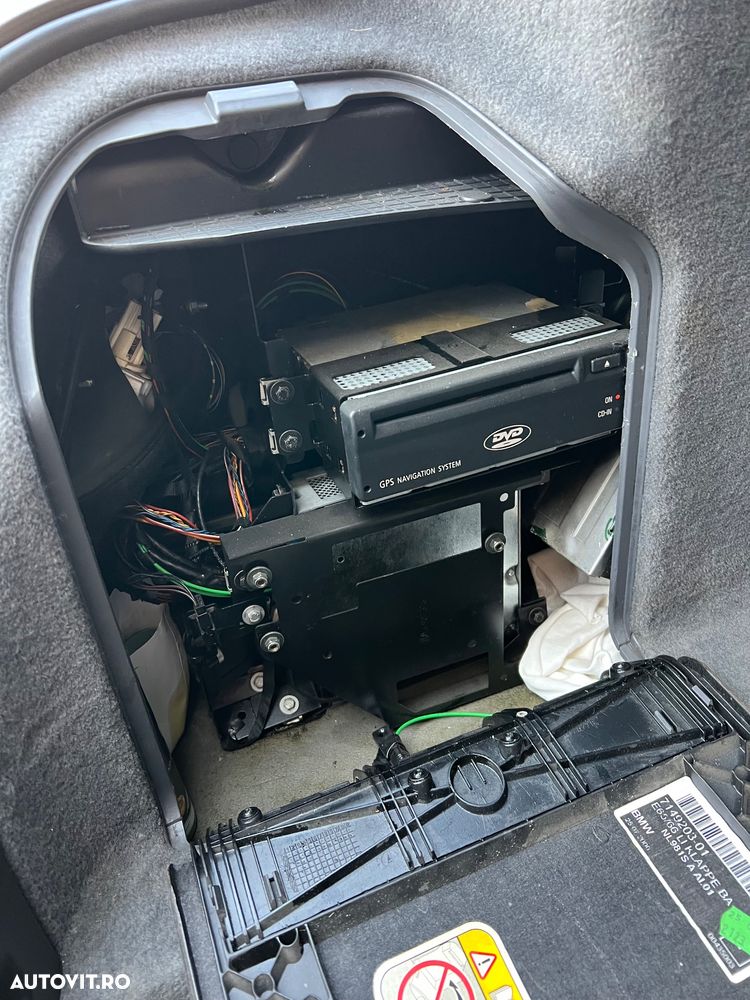 BMW Seria 7 740i A - 28