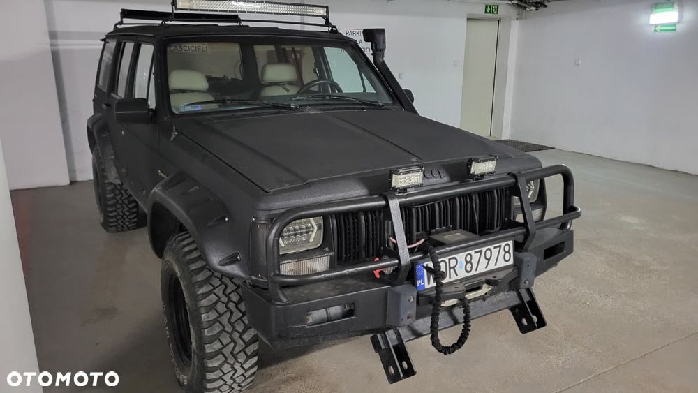 Jeep Cherokee 4.0 Limited - 1