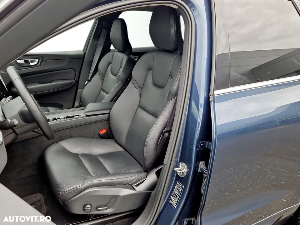 Volvo XC 60 B4 MHEV Momentum - 13