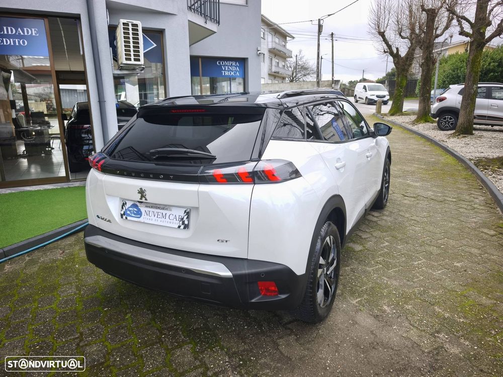 Peugeot e-2008 50 kWh GT - 7