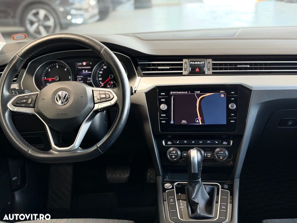 Volkswagen Passat 2.0 TDI DSG Comfortline - 14