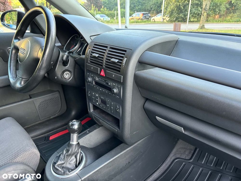 Audi A2 - 8