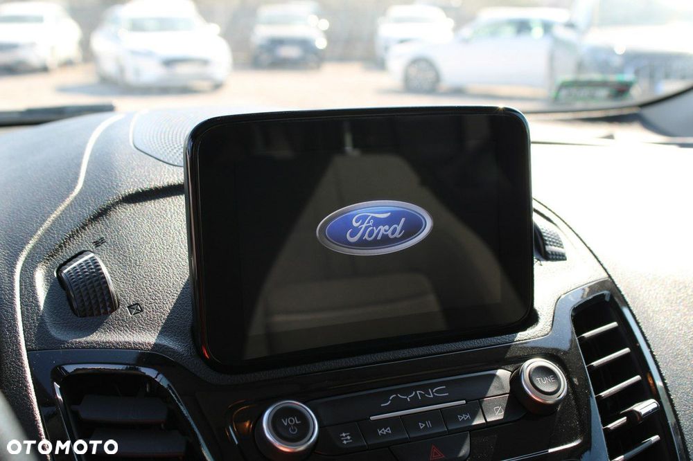 Ford Tourneo Connect - 22