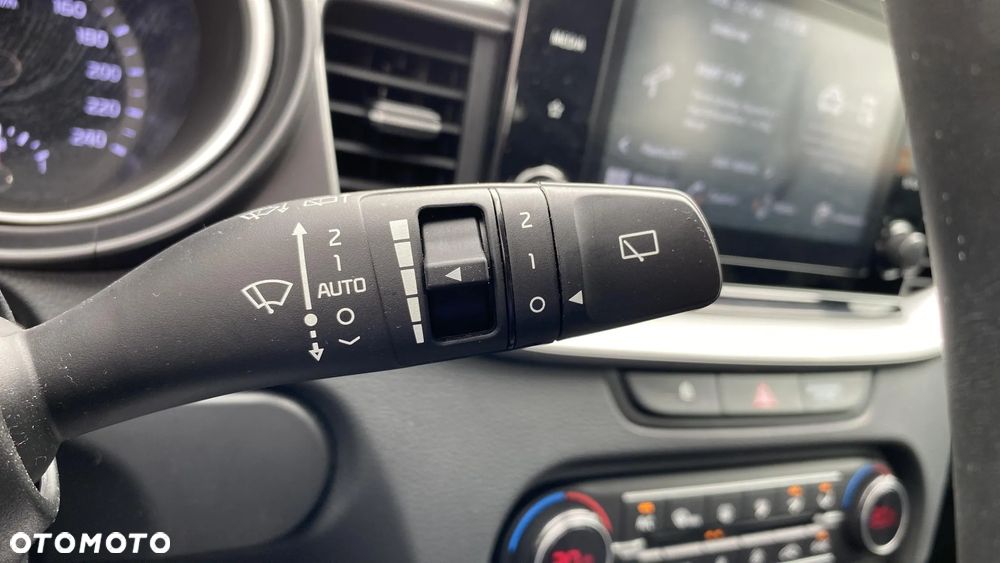 Kia Ceed 1.5 T-GDI M DCT - 17