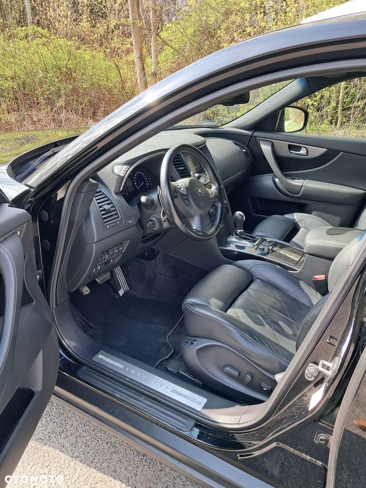 Infiniti FX - 6