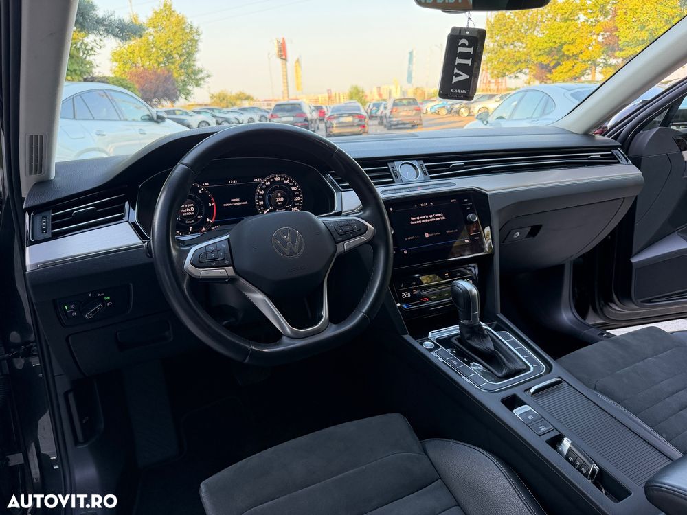 Volkswagen Passat 2.0 TDI SCR DSG Highline - 25