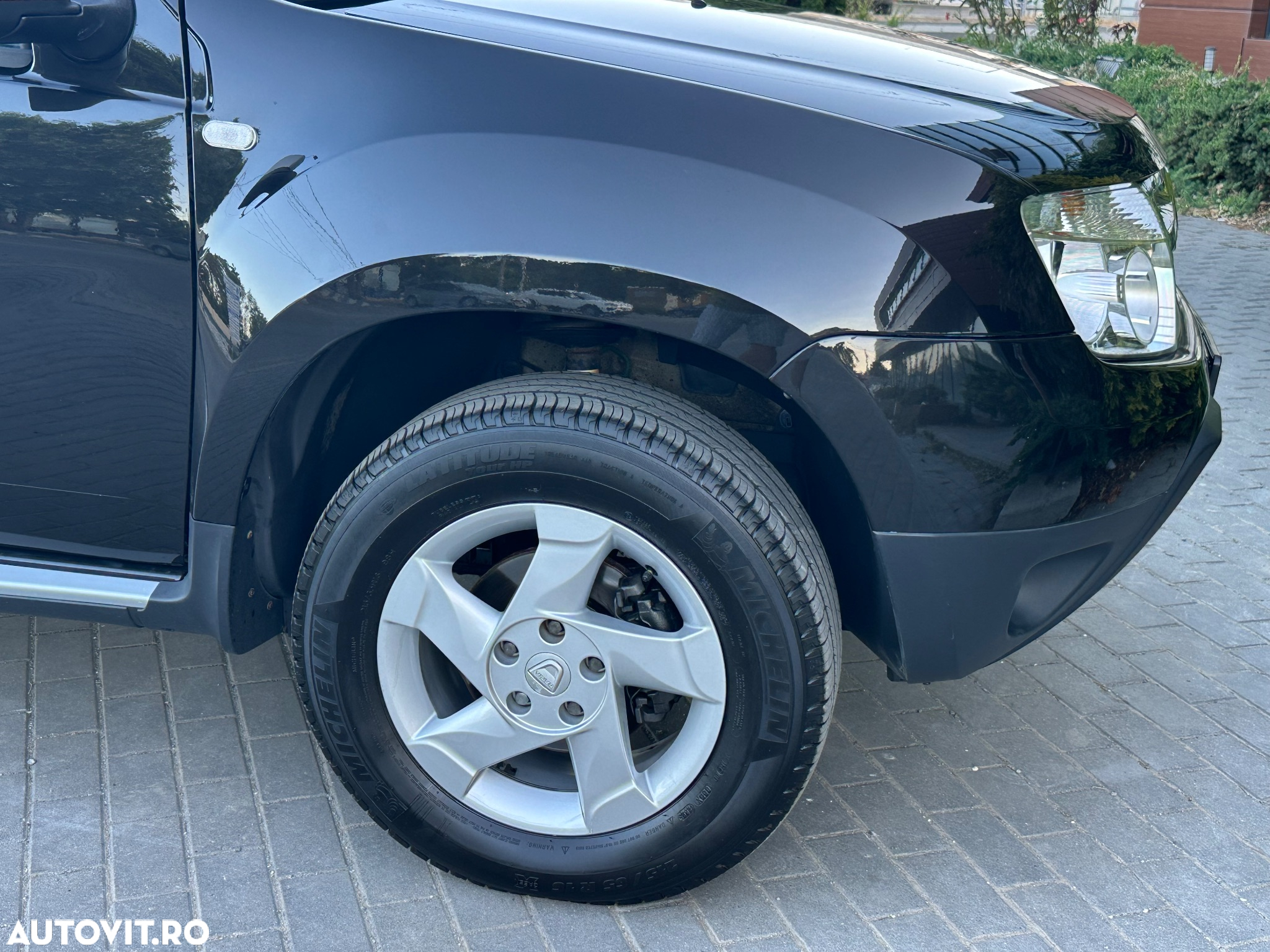 Dacia Duster 1.5 dCi 4x2 Laureate - 19