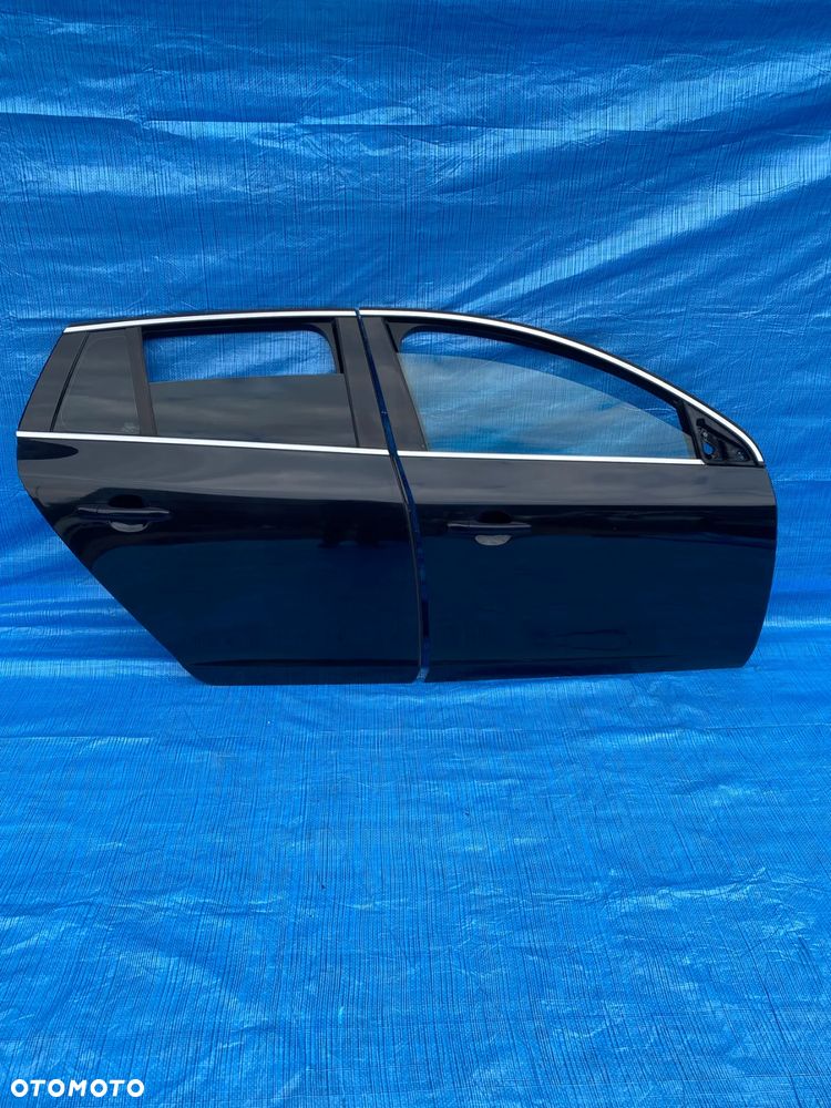 DRZWI PRAWE PRAWY PRZÓD PRZEDNIE VOLVO V60 2011-2018 CZARNE  452-26 - 1